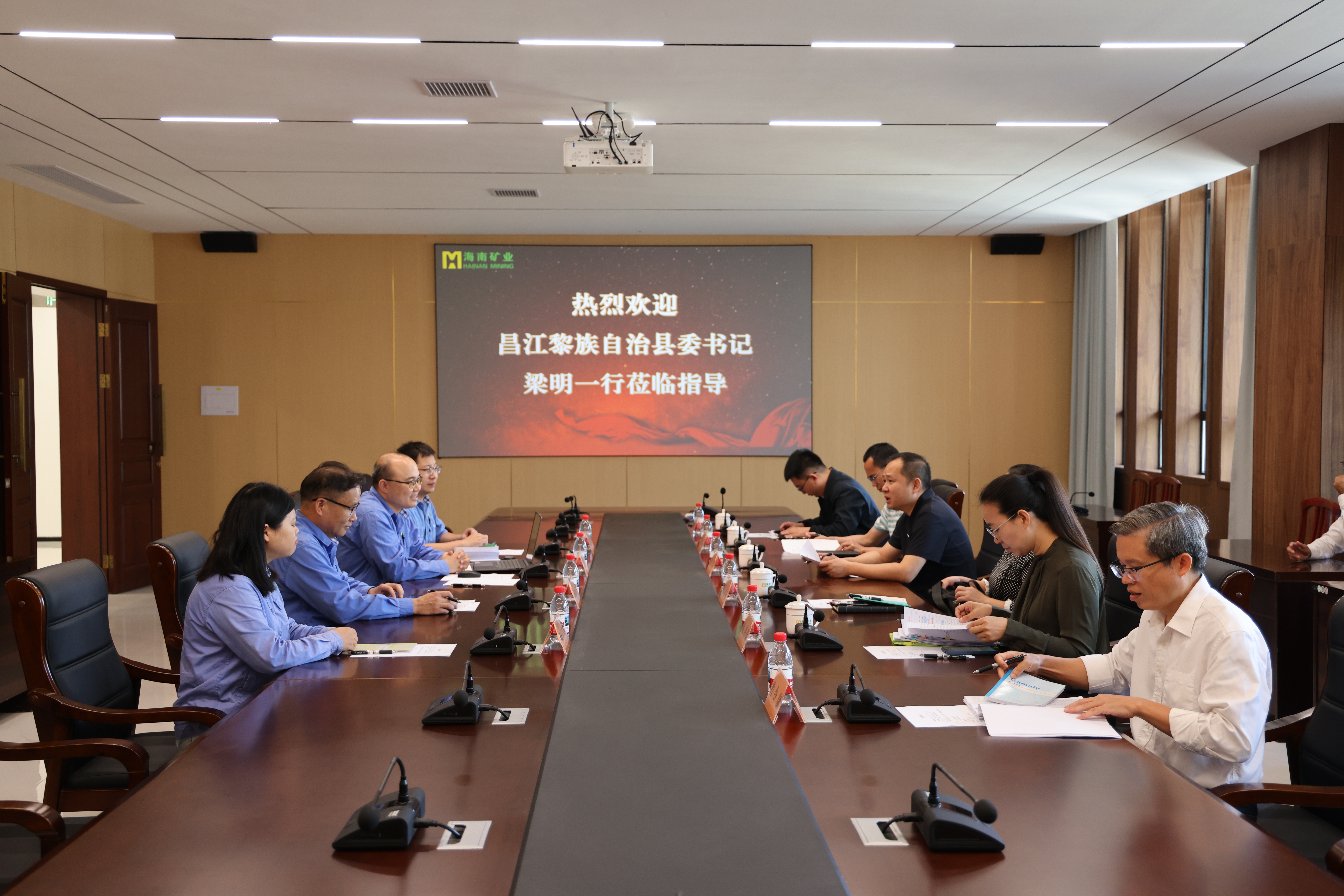 欧美MV日韩MV国产网站